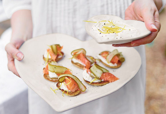 Corazones de San Valentín en el plato