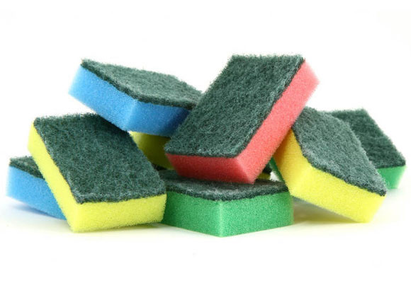 Cómo esterilizar estropajos, esponjas y bayetas