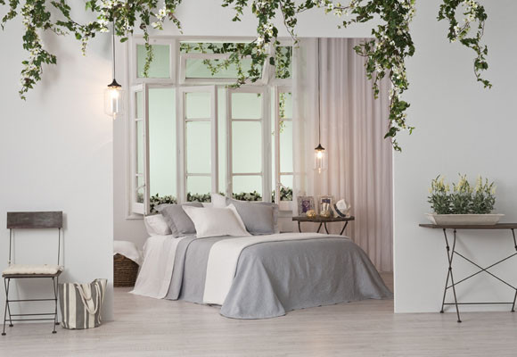 Un relajante dormitorio gris