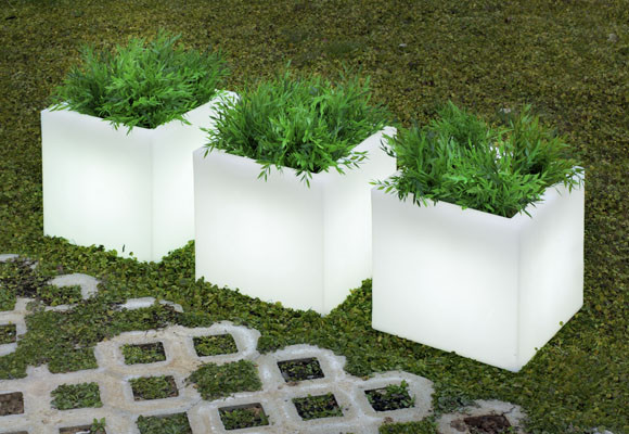 Iluminación para tu jardín en verano - Soluciones - DecoEstilo.com