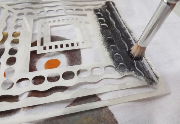 Un bonito cojín búho con stencil