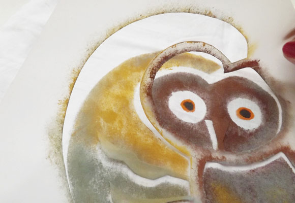 Un bonito cojín búho con stencil