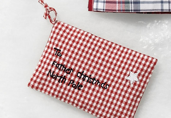 Navidad de cuadros rojos