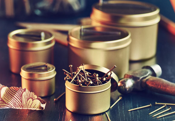 Tarros, frascos, botes y latas. Todo en orden 