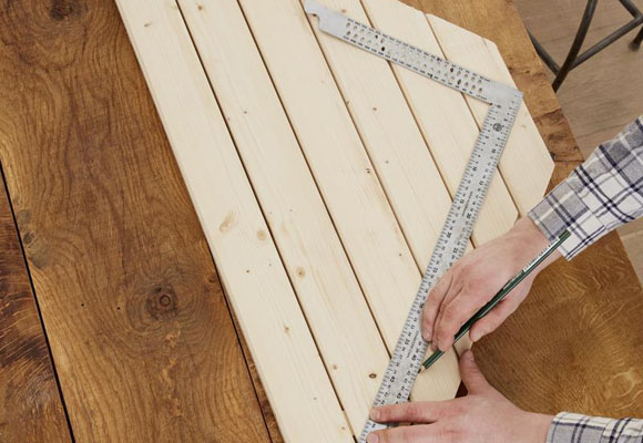 Una mesita de esquina para el balcón 2 Una mesita de esquina para el balcón