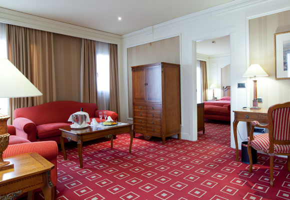 Hotel Sevilla Center