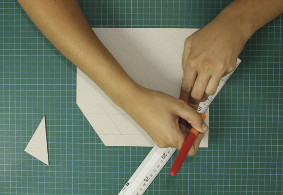 Un organizador DIY para el material escolar