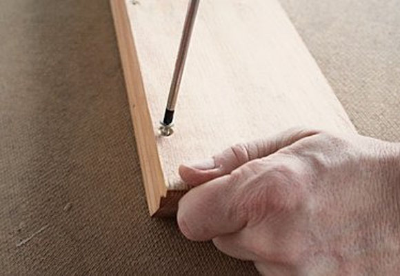 Un especiero de madera