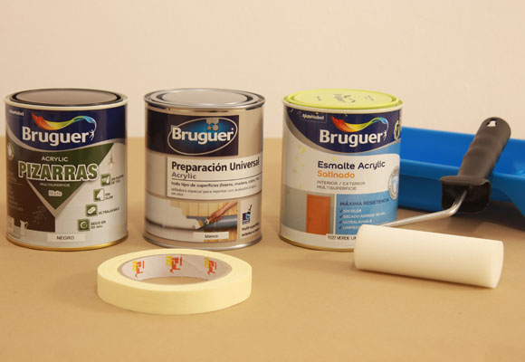 Convierte una mesa en una pizarra para los peques 2 Convierte una mesa en una pizarra para los peques