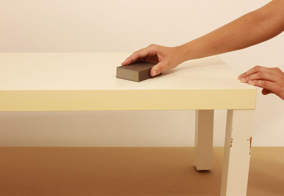 Convierte una mesa en una pizarra para los peques 3 Convierte una mesa en una pizarra para los peques